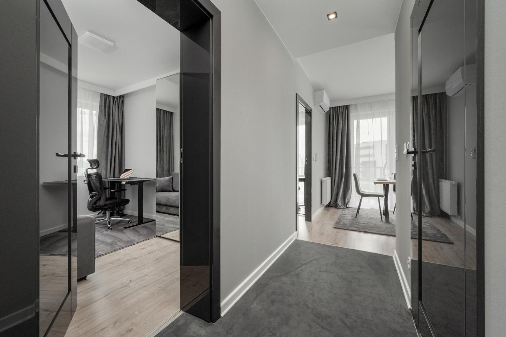 Luksusowy Apartament Z 3 Sypialniami, Klimatyzacja, Parkingiem I Biurkiem We Wroclawiu By Renters Prestige Eksteriør bilde