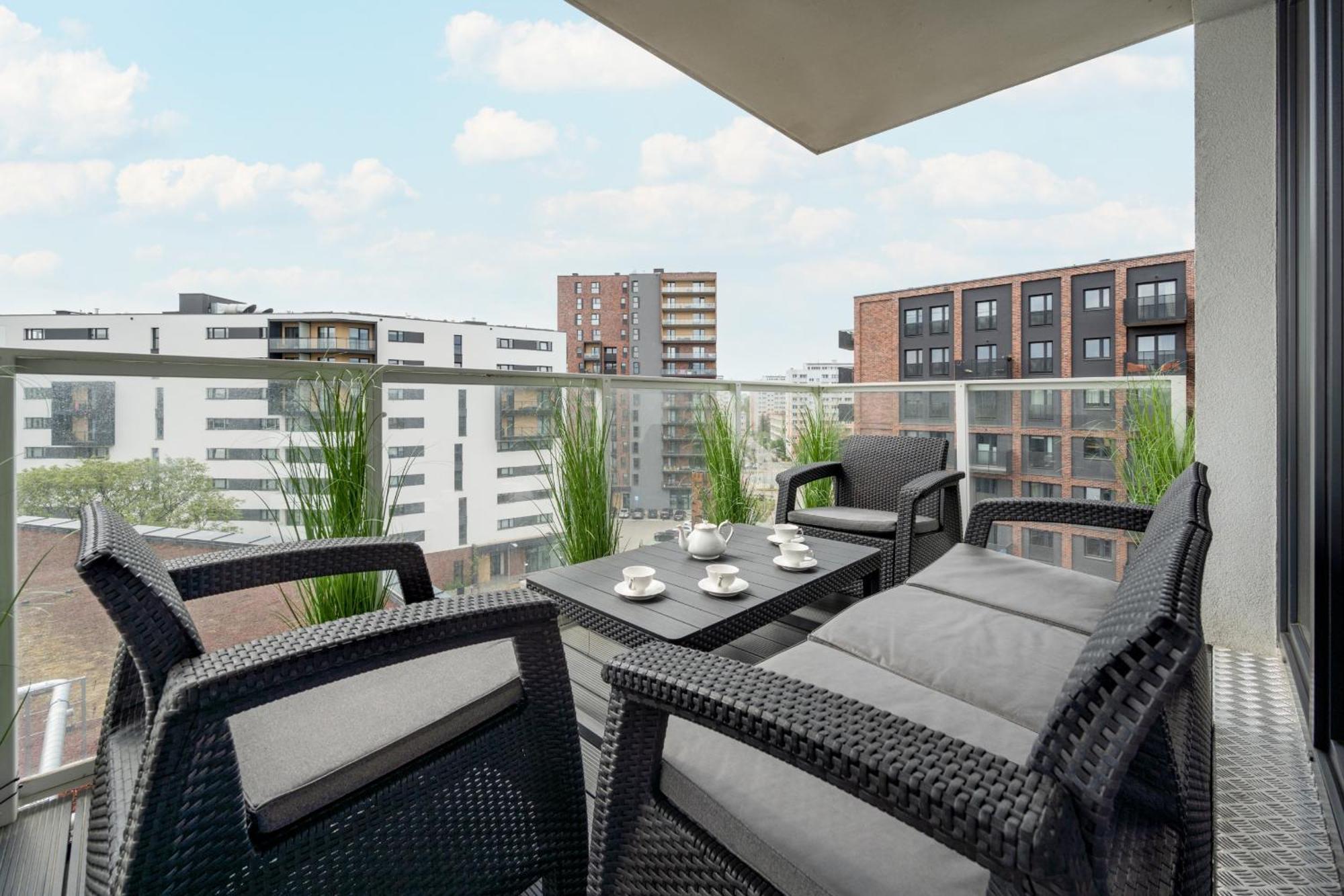 Luksusowy Apartament Z 3 Sypialniami, Klimatyzacja, Parkingiem I Biurkiem We Wroclawiu By Renters Prestige Eksteriør bilde