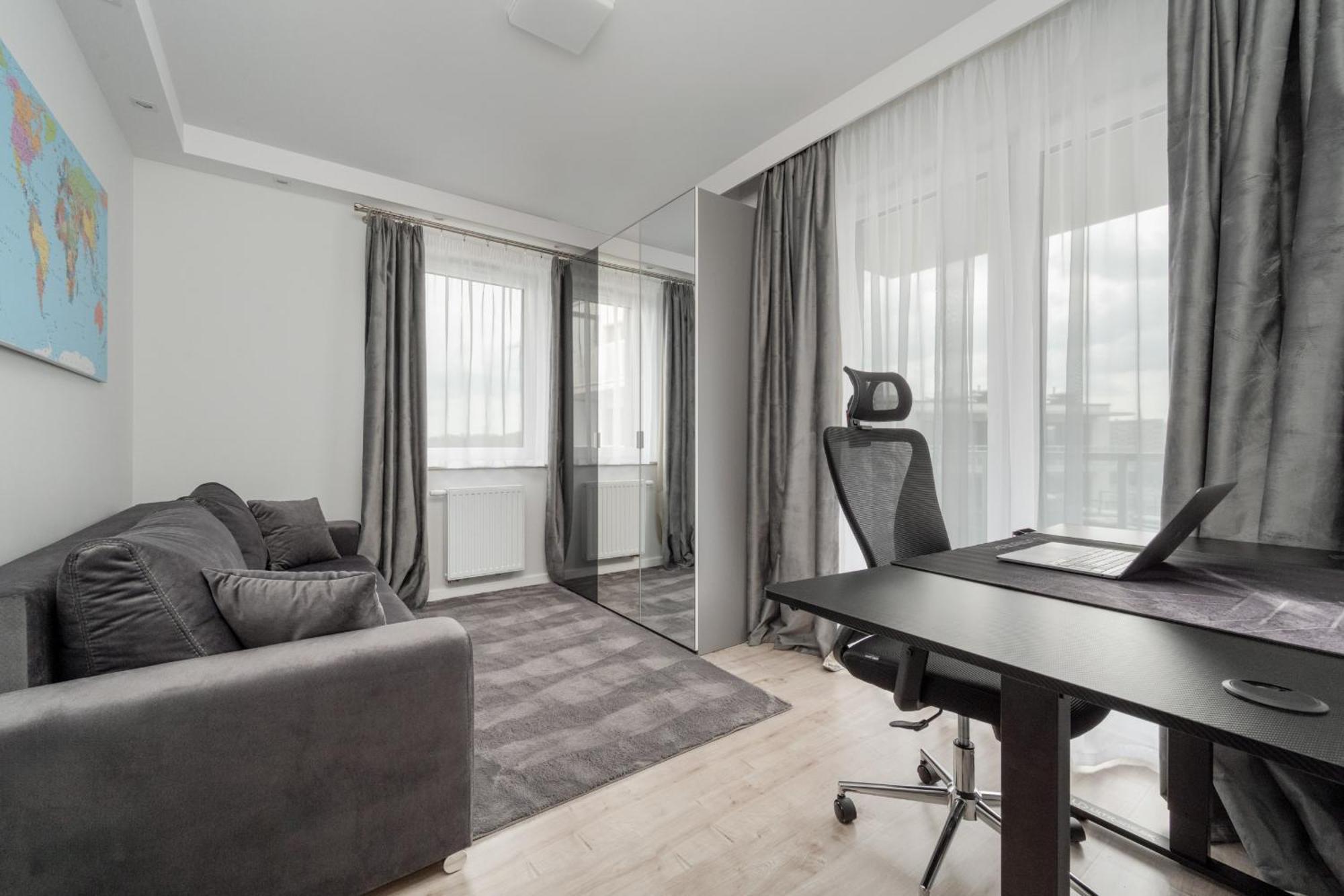Luksusowy Apartament Z 3 Sypialniami, Klimatyzacja, Parkingiem I Biurkiem We Wroclawiu By Renters Prestige Eksteriør bilde